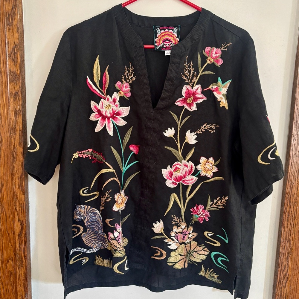 Johnny Was Black Floral Embroidered Blouse M